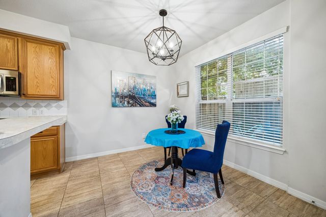 7618 N Linpar Court N, Houston, TX 77040