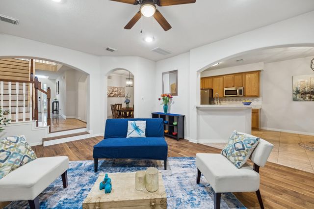 7618 N Linpar Court N, Houston, TX 77040