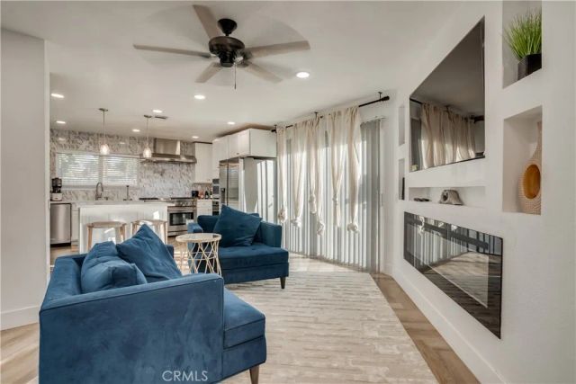 1450 Via Vallarta, Riverside, CA 92506