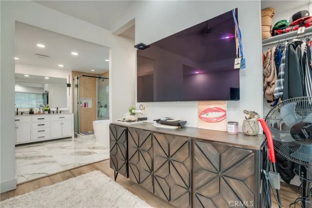 1450 Via Vallarta, Riverside, CA 92506