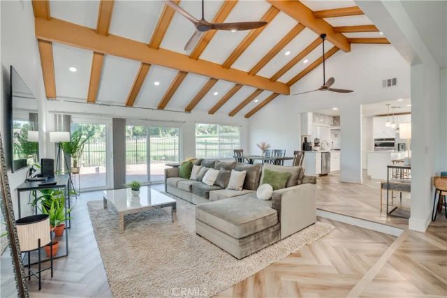 1450 Via Vallarta, Riverside, CA 92506