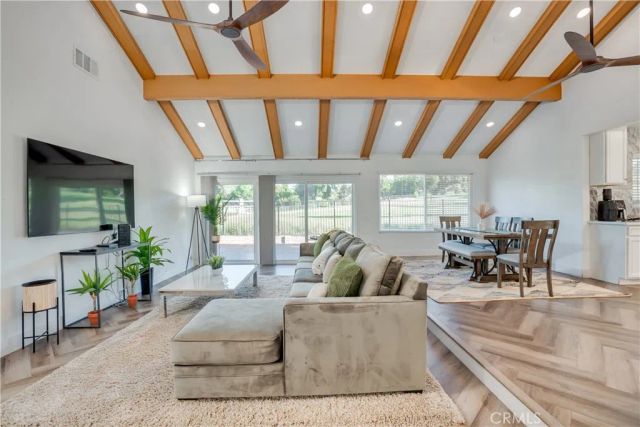 1450 Via Vallarta, Riverside, CA 92506