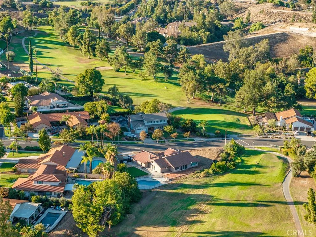 1450 Via Vallarta, Riverside, CA 92506