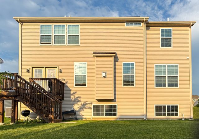 1878 Roseland Lane, Hoffman Estates, IL 60192