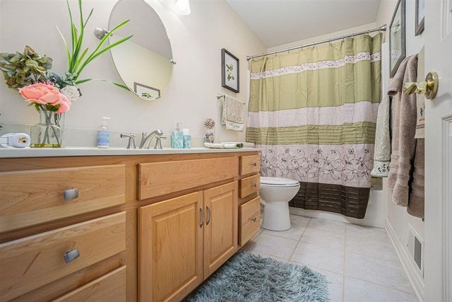 5428 Antiqua Circle, Kalamazoo, MI 49009