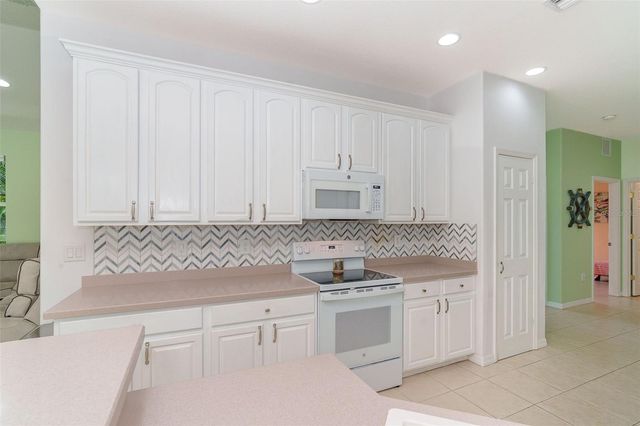 122 CLEAR LAKE DRIVE, Englewood, FL 34223
