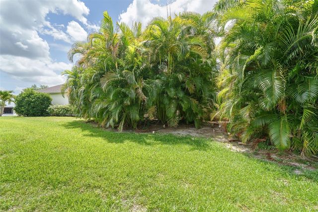 122 CLEAR LAKE DRIVE, Englewood, FL 34223