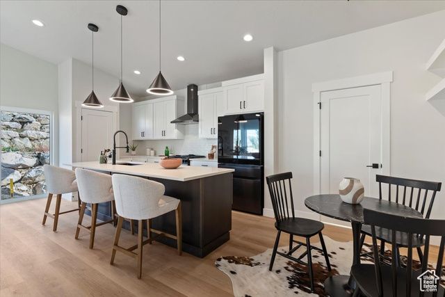 572 S ELENA LN, Ogden, UT 84404