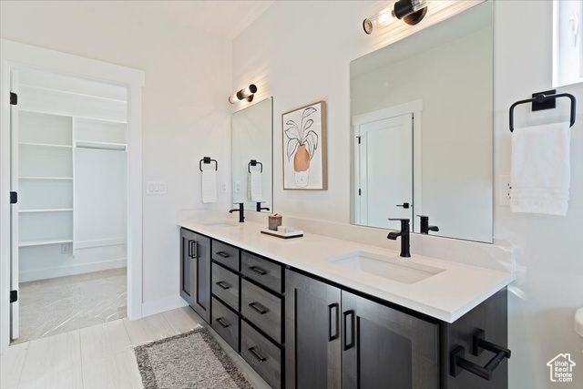 572 S ELENA LN, Ogden, UT 84404