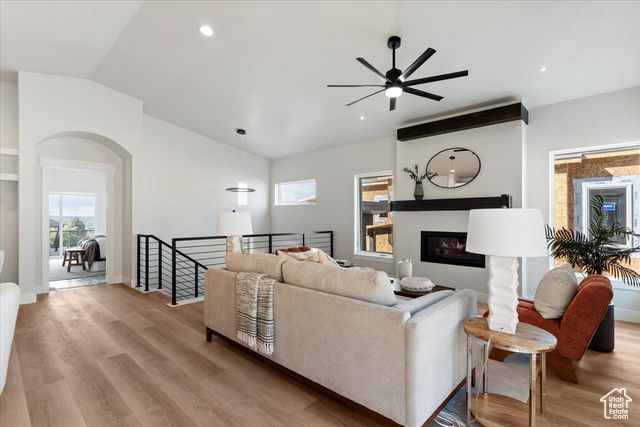 572 S ELENA LN, Ogden, UT 84404