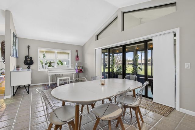 5954 SE Franklin Place, Hobe Sound, FL 33455