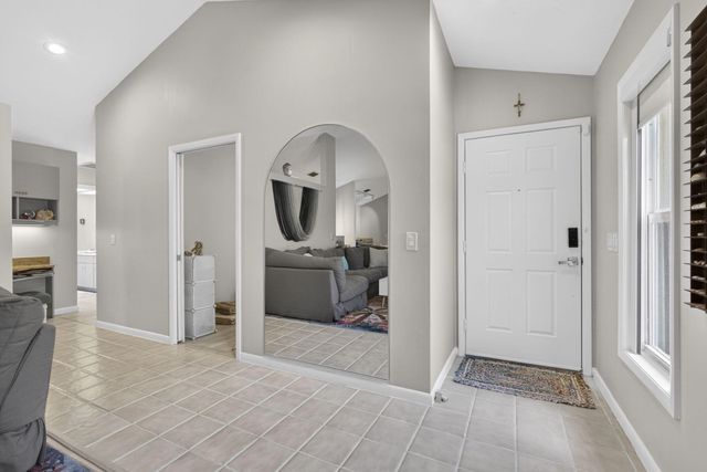 5954 SE Franklin Place, Hobe Sound, FL 33455