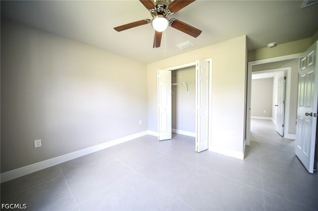 1011 Kent ST E, Lehigh Acres, FL 33974