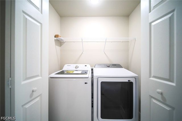 1011 Kent ST E, Lehigh Acres, FL 33974
