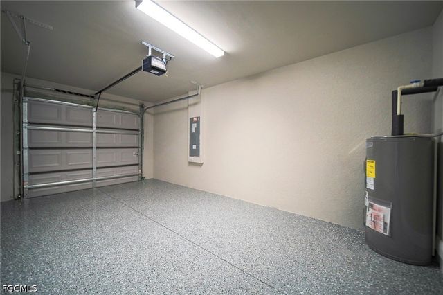 1011 Kent ST E, Lehigh Acres, FL 33974