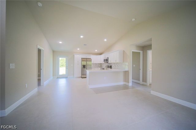 1011 Kent ST E, Lehigh Acres, FL 33974