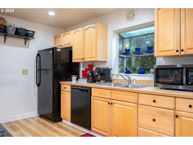 2837 Se 90TH Pl, Portland, OR 97266