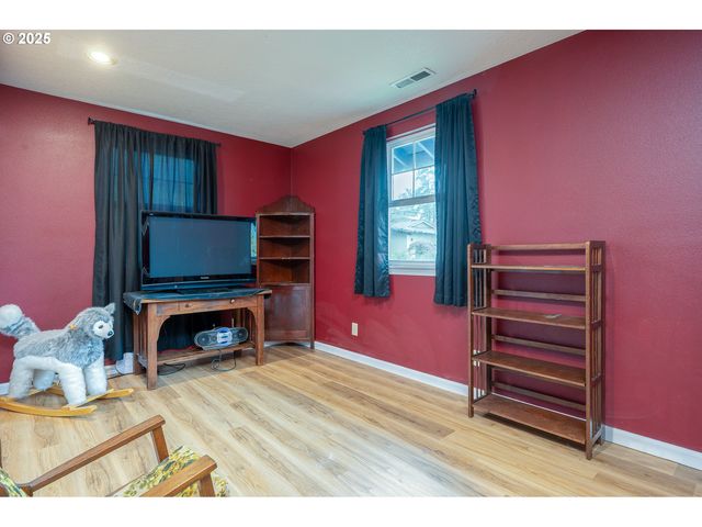 2837 Se 90TH Pl, Portland, OR 97266