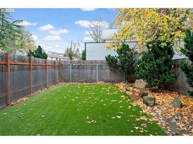 2837 Se 90TH Pl, Portland, OR 97266