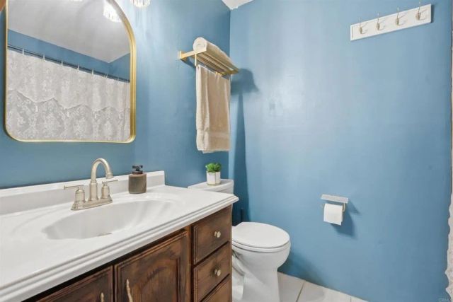 447 Ridgeway Court, Spring Valley, CA 91977