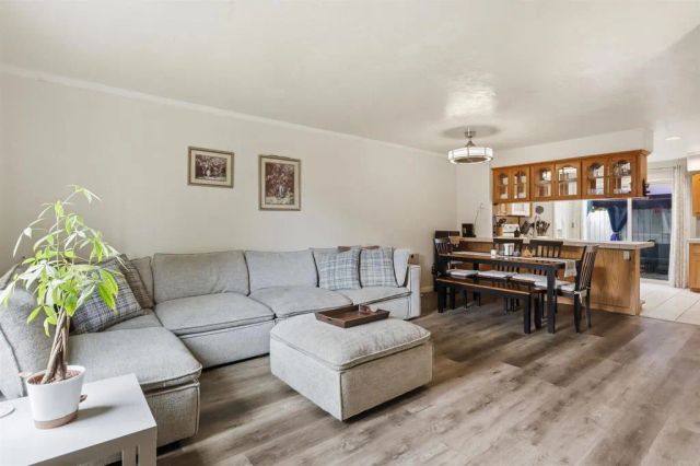 447 Ridgeway Court, Spring Valley, CA 91977