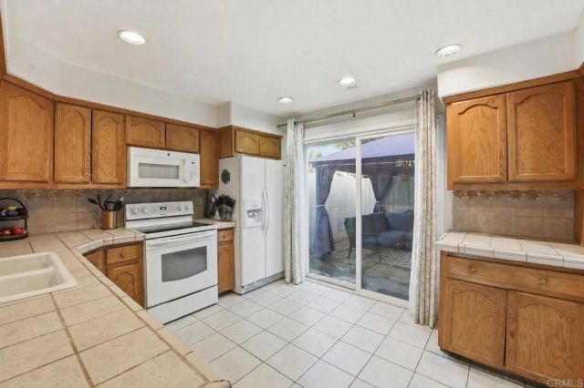 447 Ridgeway Court, Spring Valley, CA 91977