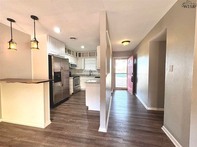 5122 FAIRWAY BOULEVARD, Wichita Falls, TX 76310