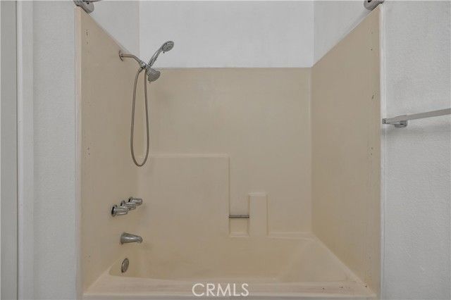 31311 The Old Road B, Castaic, CA 91384