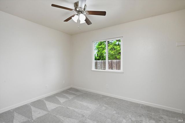 7930 Becky Ct, Rohnert Park, CA 94928