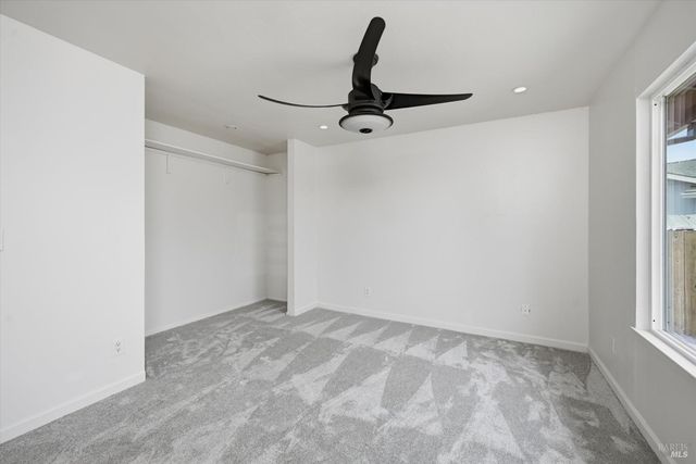 7930 Becky Ct, Rohnert Park, CA 94928