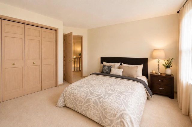 13400 W Linfield DRIVE, New Berlin, WI 53151