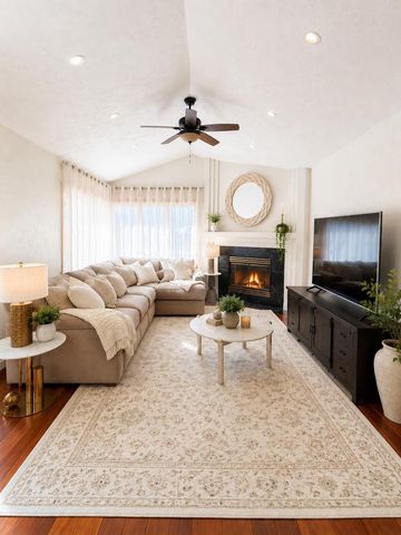 13400 W Linfield DRIVE, New Berlin, WI 53151