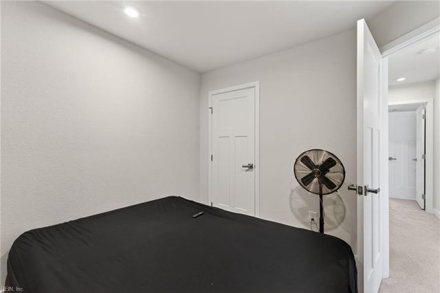 270 Foxglove DR, Portsmouth, VA 23701