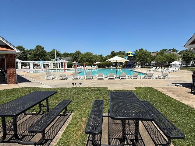 270 Foxglove DR, Portsmouth, VA 23701
