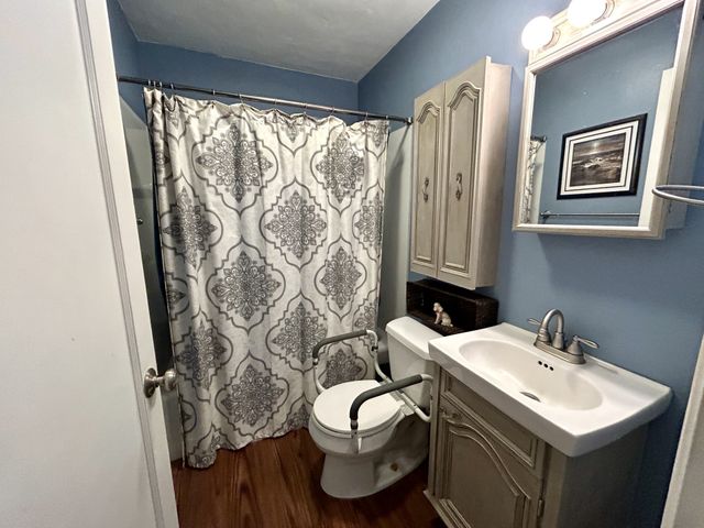 2407 GREENGARDEN Road, Erie, PA 16502