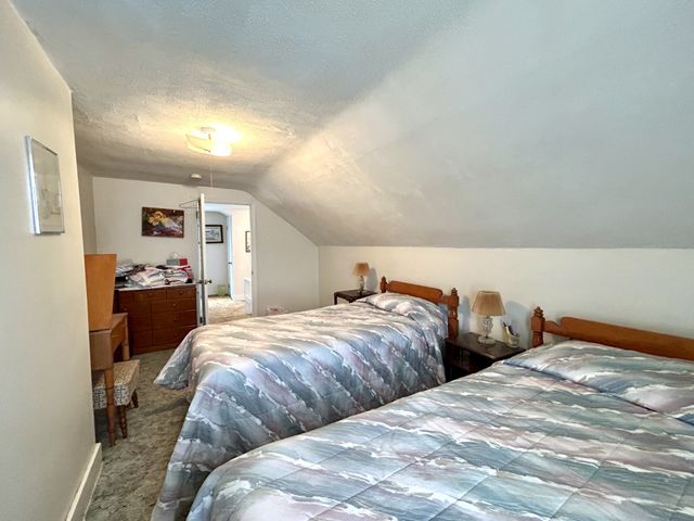 2407 GREENGARDEN Road, Erie, PA 16502