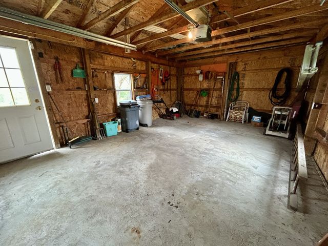 2407 GREENGARDEN Road, Erie, PA 16502