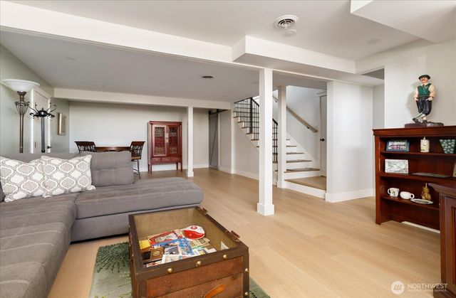 1387 Scenic Heights Road, Oak Harbor, WA 98277