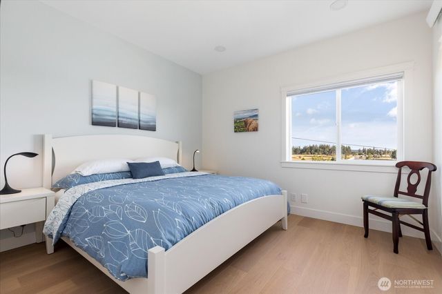 1387 Scenic Heights Road, Oak Harbor, WA 98277