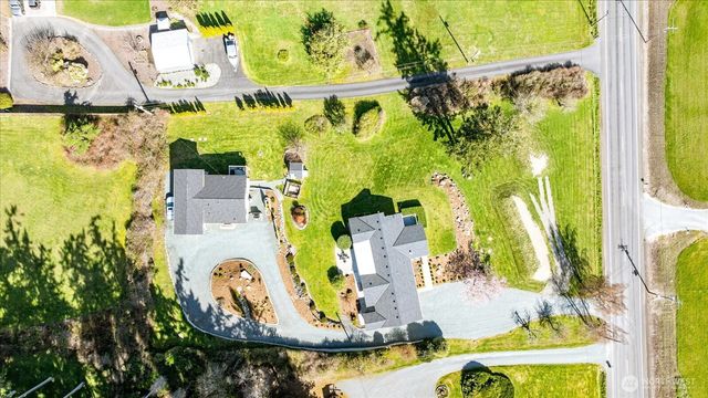 1387 Scenic Heights Road, Oak Harbor, WA 98277