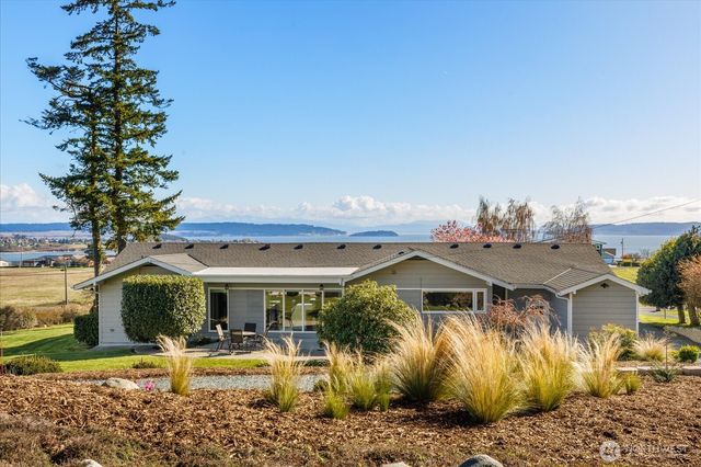 1387 Scenic Heights Road, Oak Harbor, WA 98277