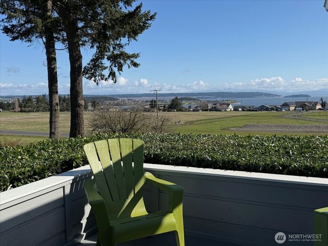 1387 Scenic Heights Road, Oak Harbor, WA 98277