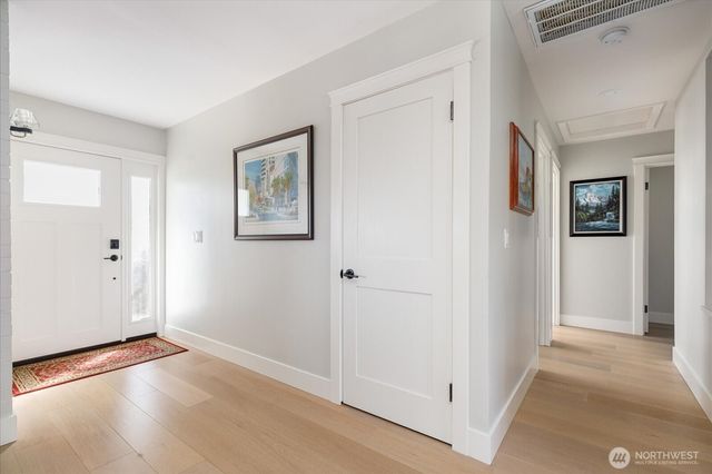 1387 Scenic Heights Road, Oak Harbor, WA 98277