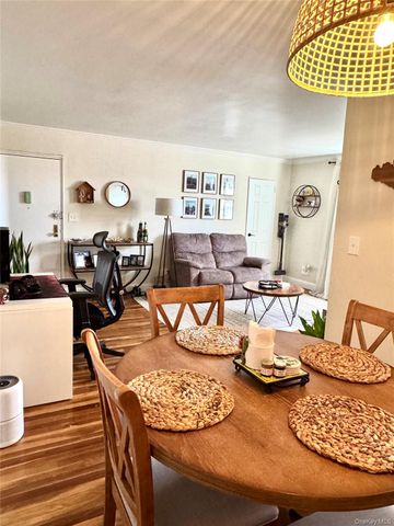 16-19 Utopia Parkway 2-22, Whitestone, NY 11357