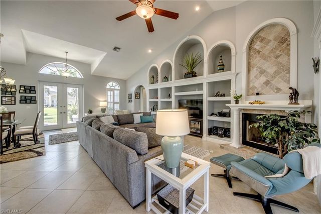 2805 SW 38th ST, Cape Coral, FL 33914