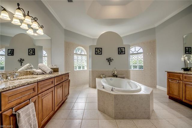 2805 SW 38th ST, Cape Coral, FL 33914