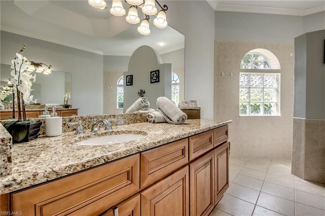 2805 SW 38th ST, Cape Coral, FL 33914