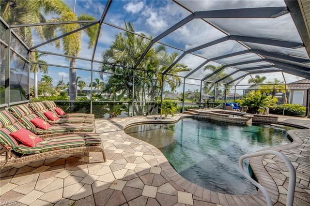 2805 SW 38th ST, Cape Coral, FL 33914
