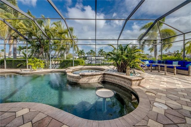 2805 SW 38th ST, Cape Coral, FL 33914