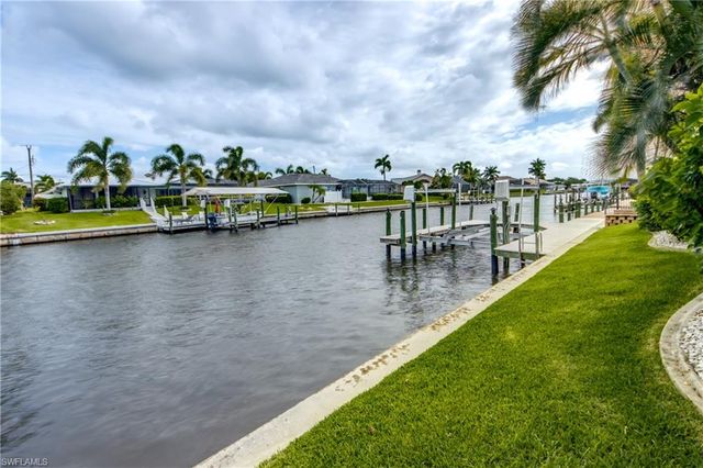 2805 SW 38th ST, Cape Coral, FL 33914